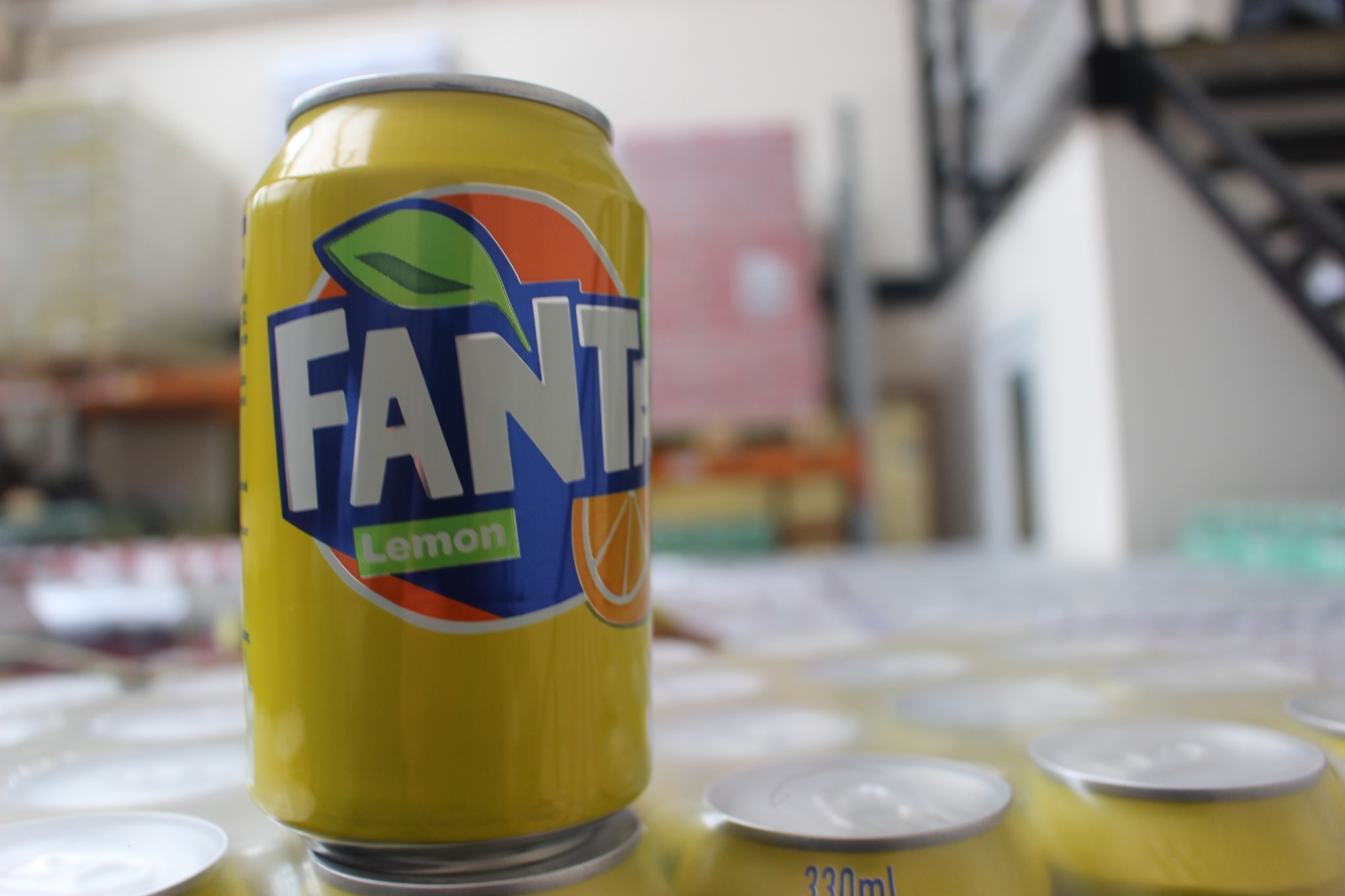 Fanta Grape – 12 x 320ml Cans (Soft Drink Multipack)